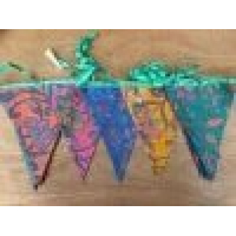 Batik slingers groene lint