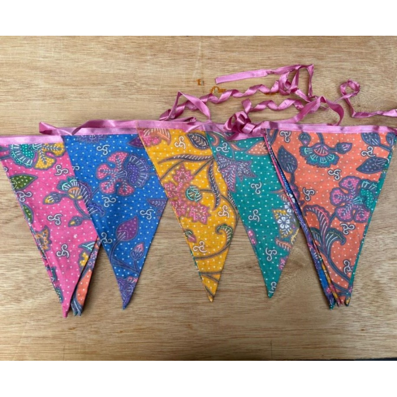 Batik slingers roze lint